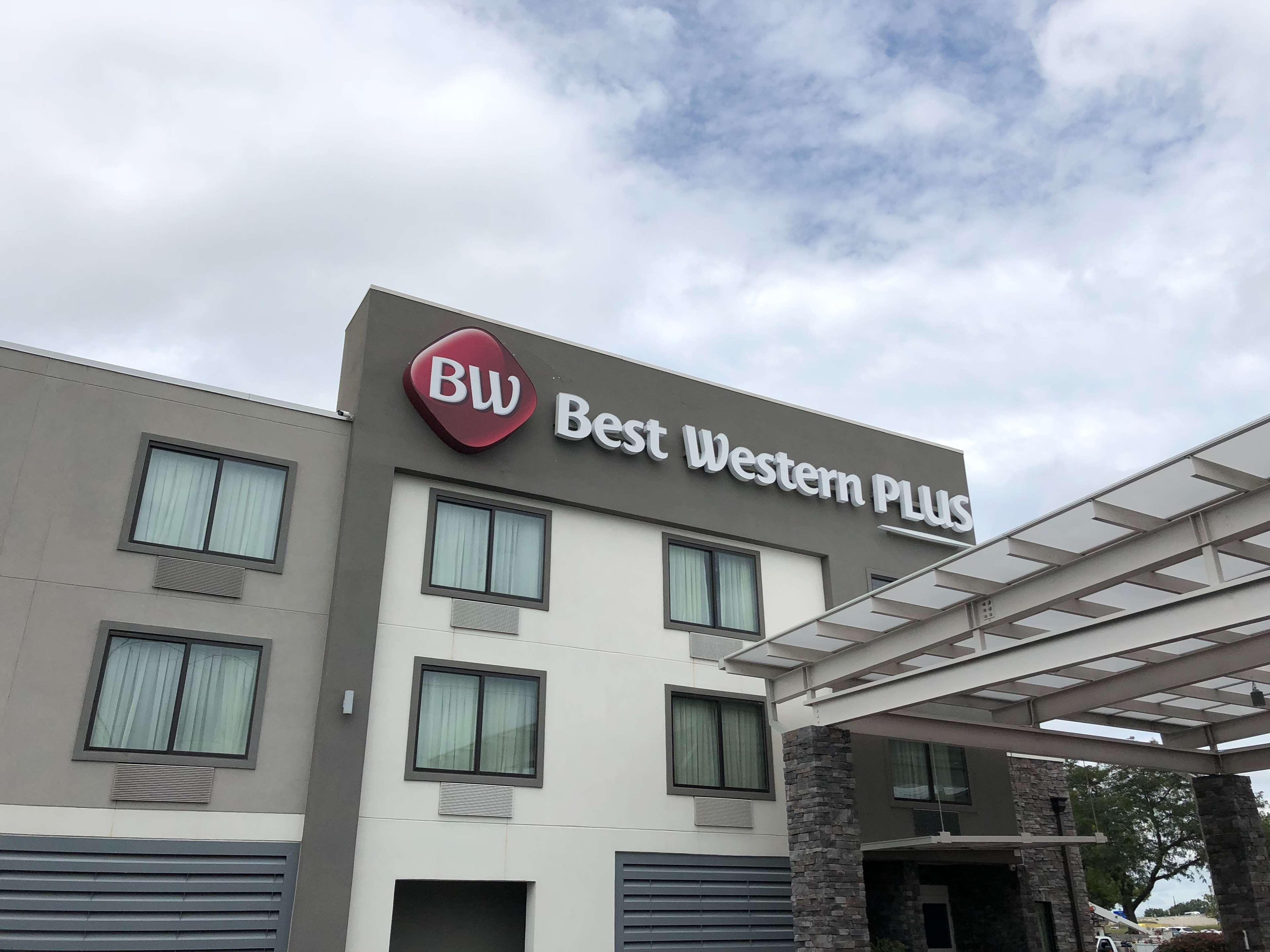 Best Western Plus Bowling Green Hotel Exterior foto